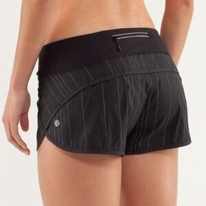 Lululemon Run: Speed Short *Reflective
size 6